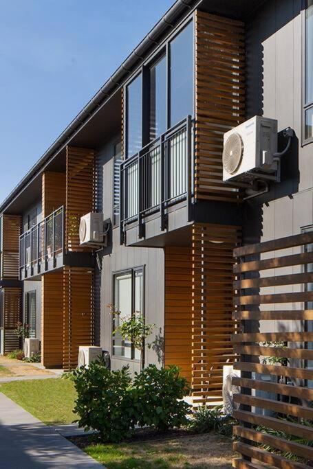 Home From Home City Apartment Christchurch Exterior photo